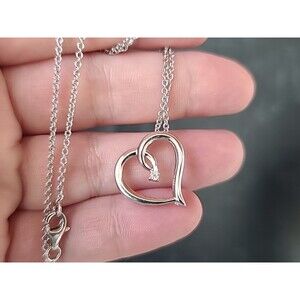 925 Sterling Silver Diamond Accent Heart Shaped Pendant Necklace Vintage